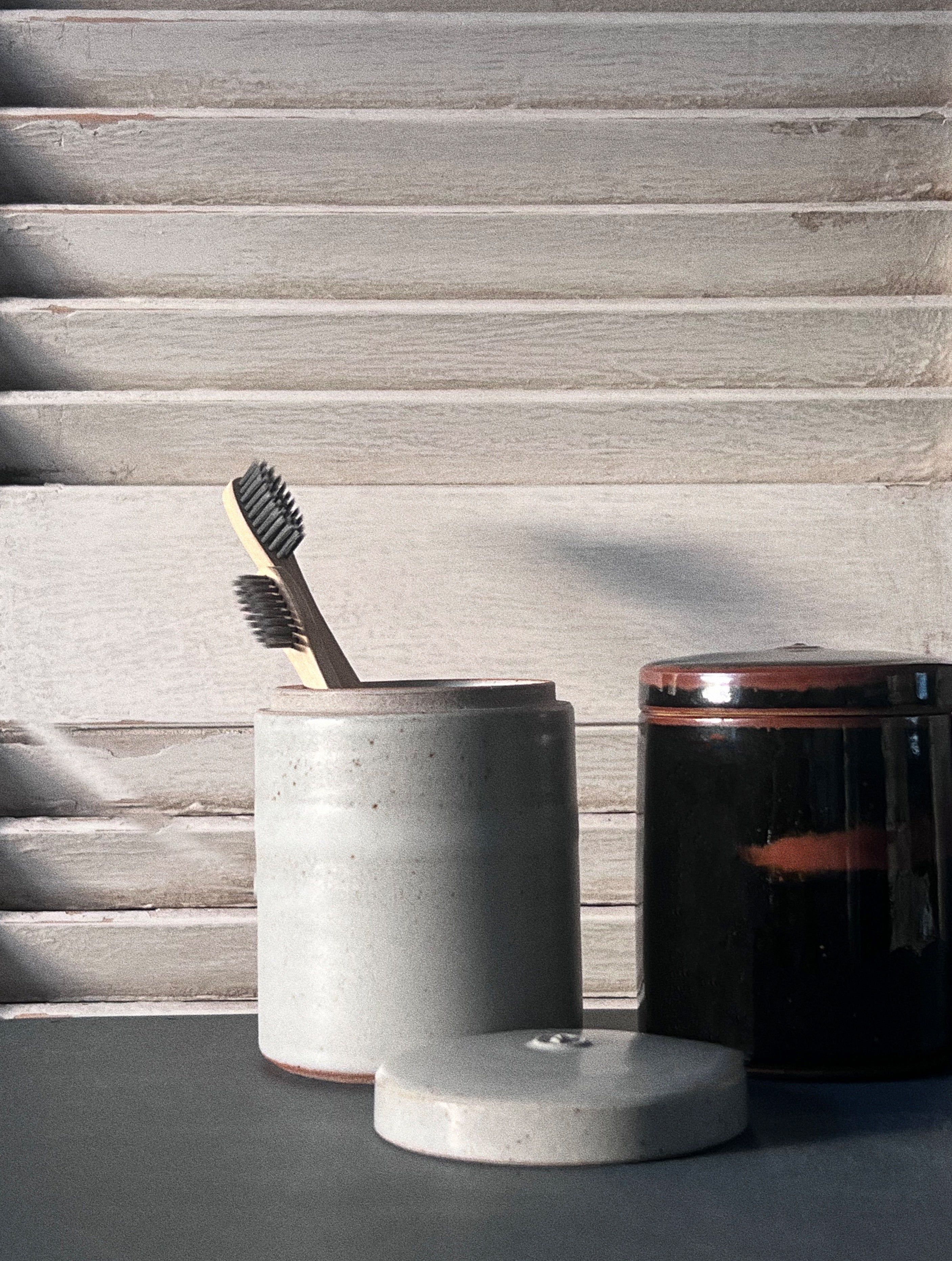 VIT PINE | SCENTED CANDLE 300g