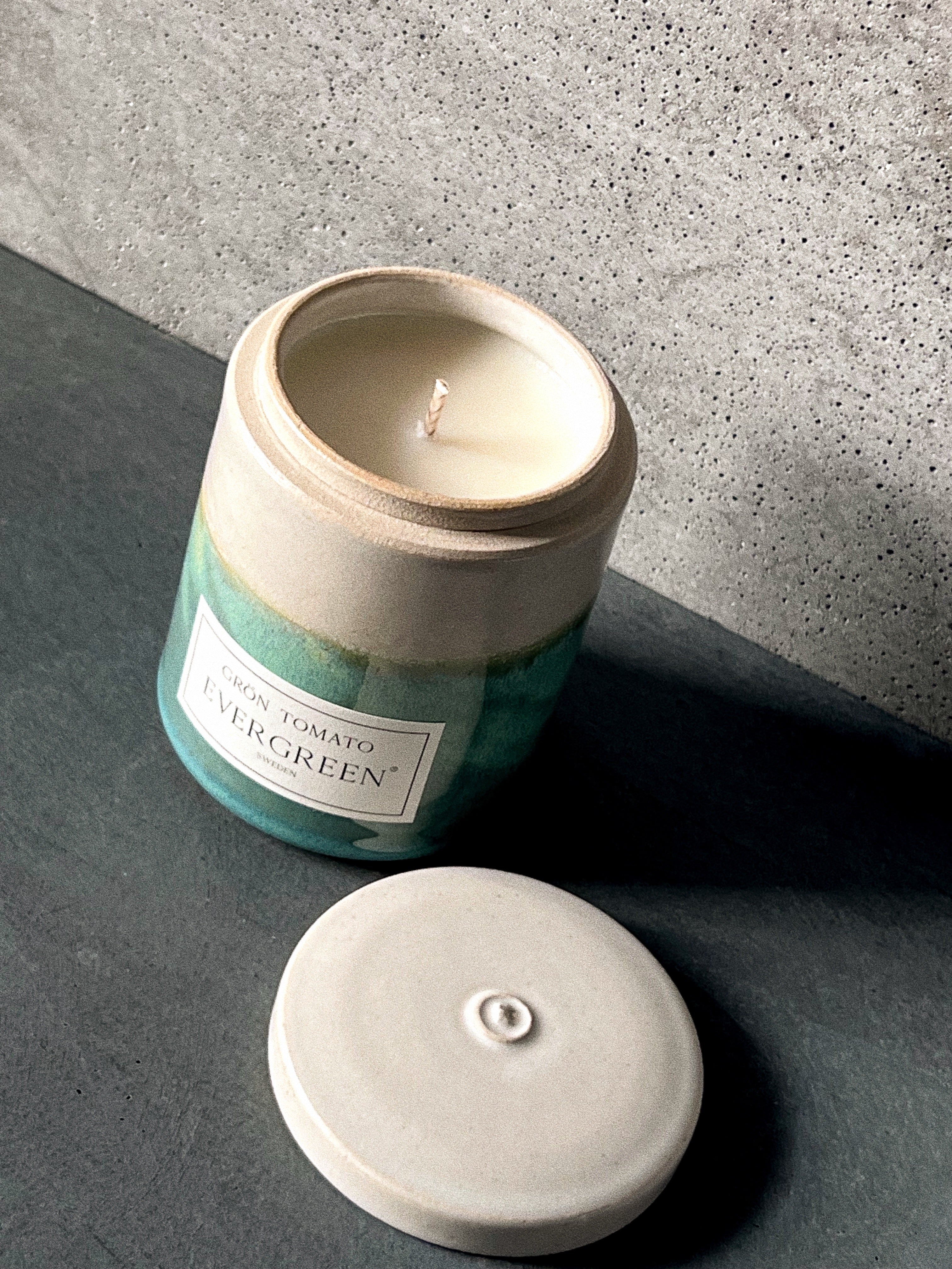 GRÖN TOMATO | SCENTED CANDLE 300g