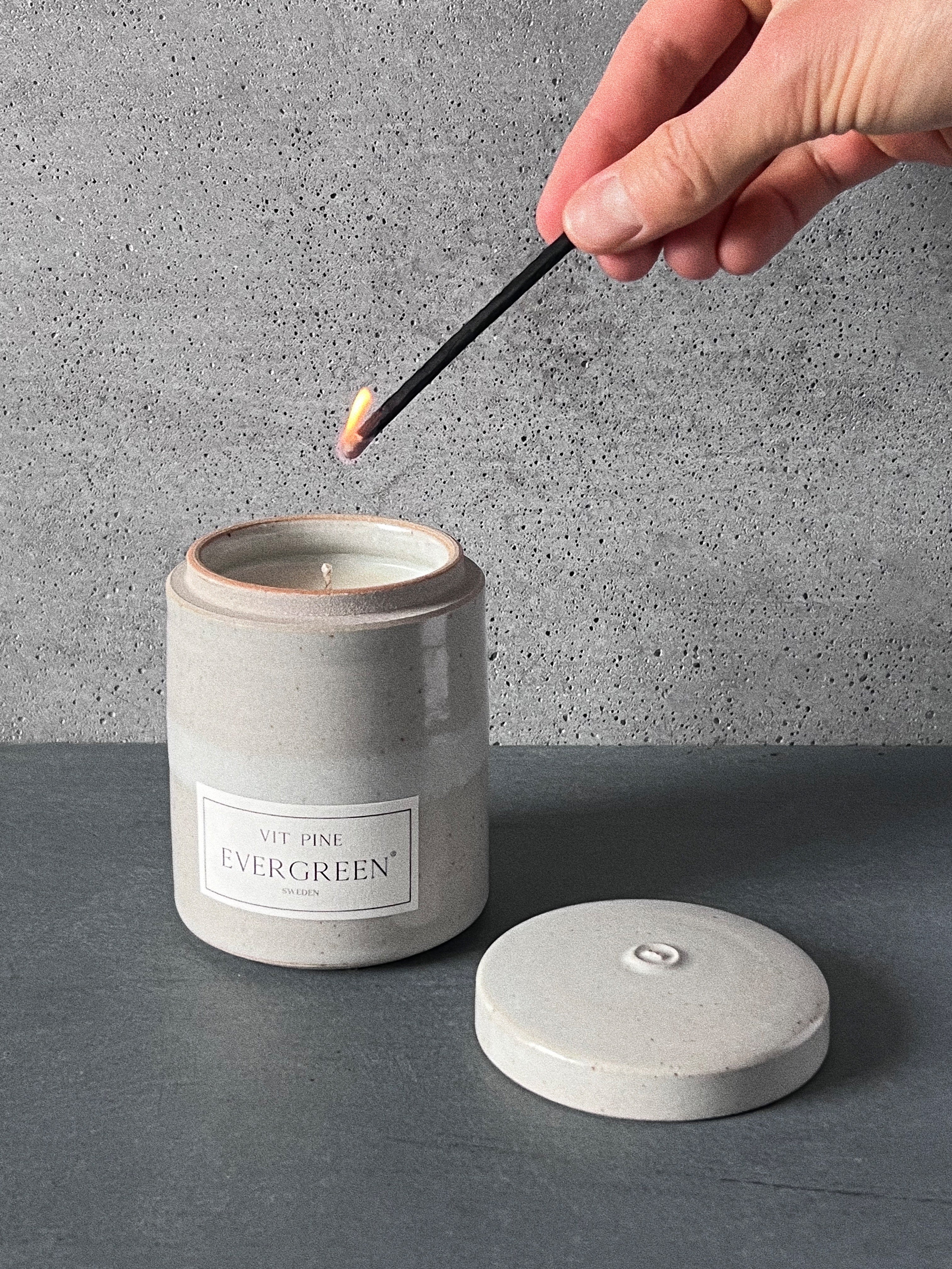 VIT PINE | SCENTED CANDLE 300g