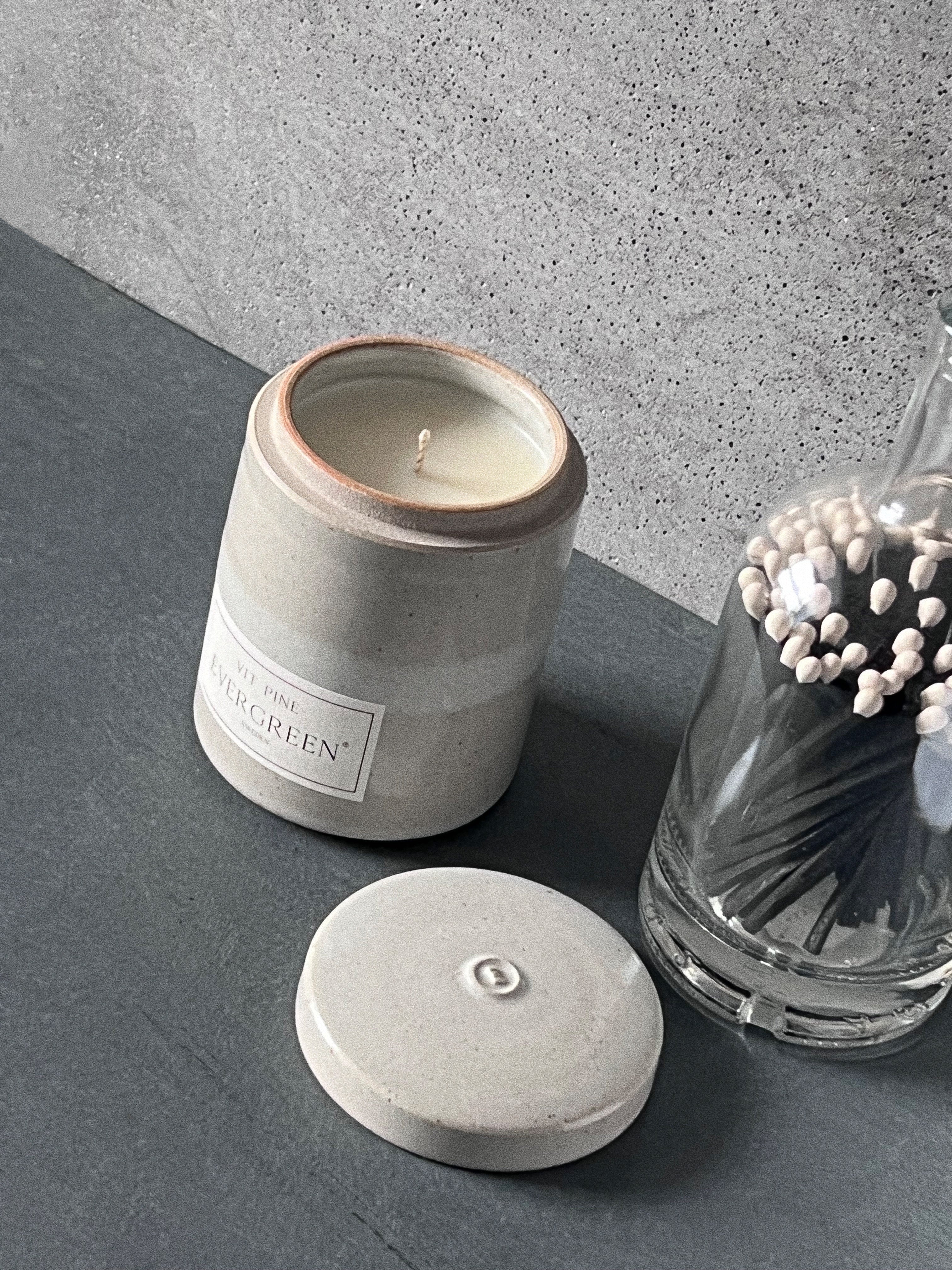 VIT PINE | SCENTED CANDLE 300g