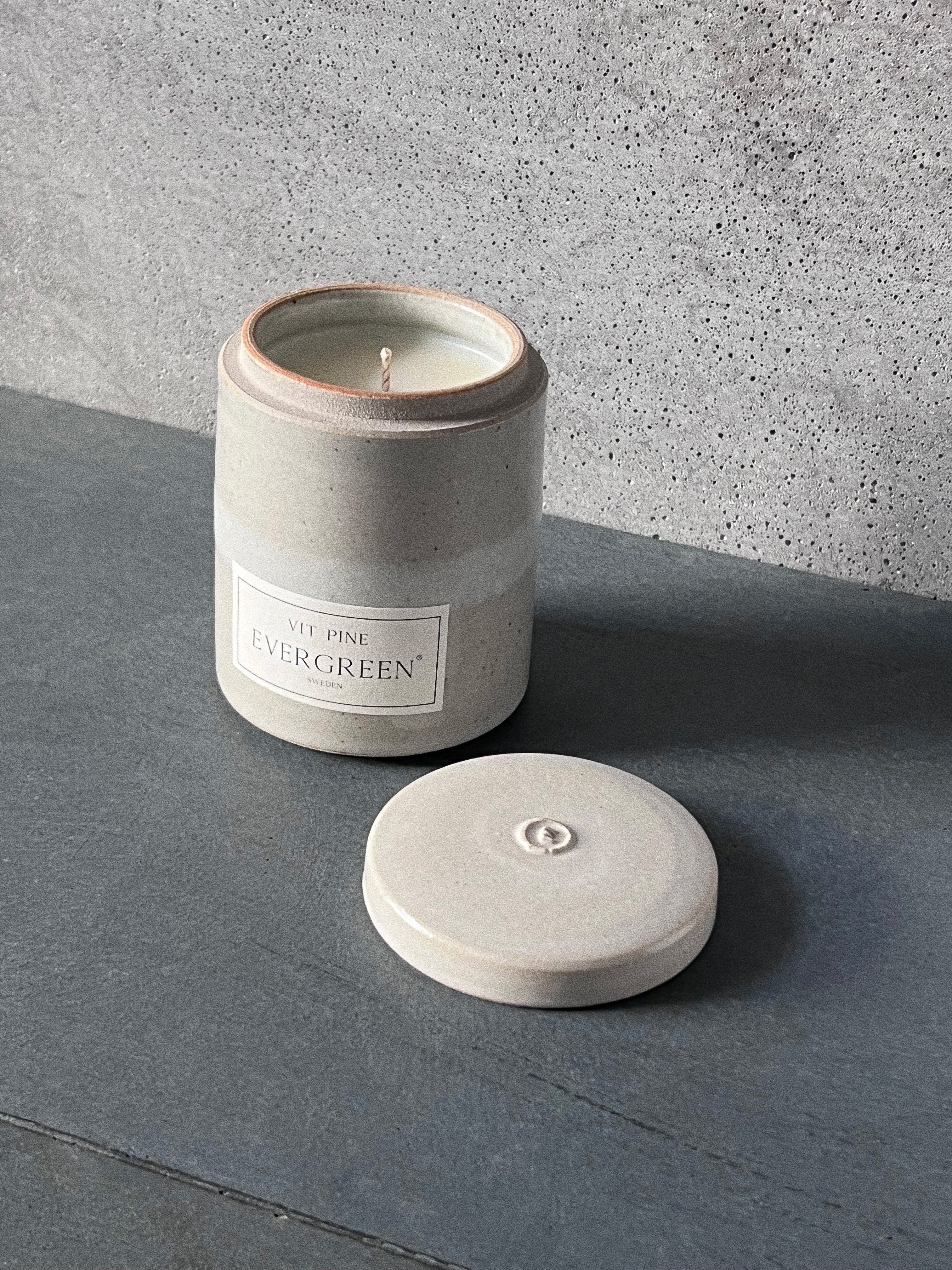 VIT PINE | SCENTED CANDLE 300g