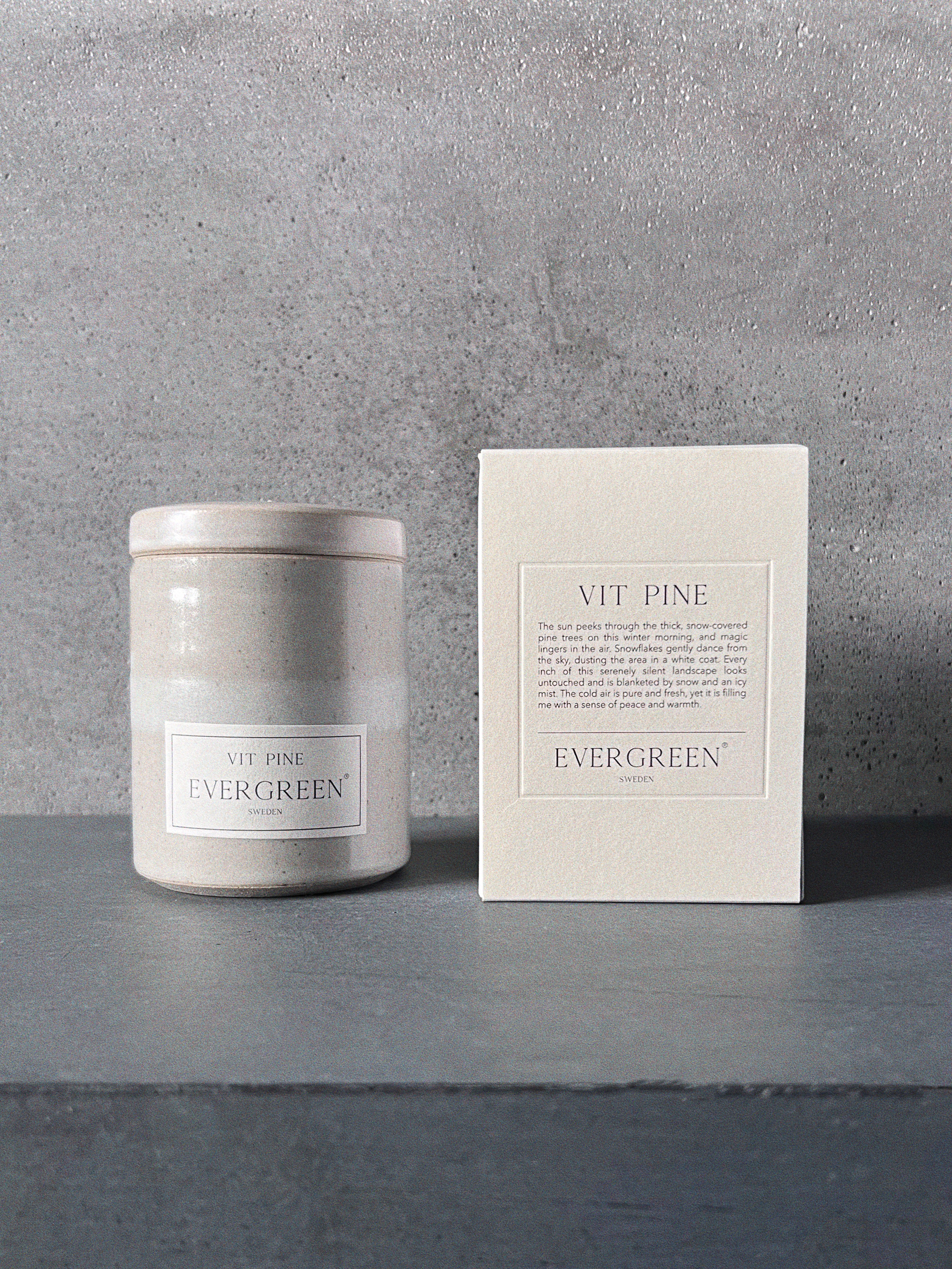VIT PINE | SCENTED CANDLE 300g